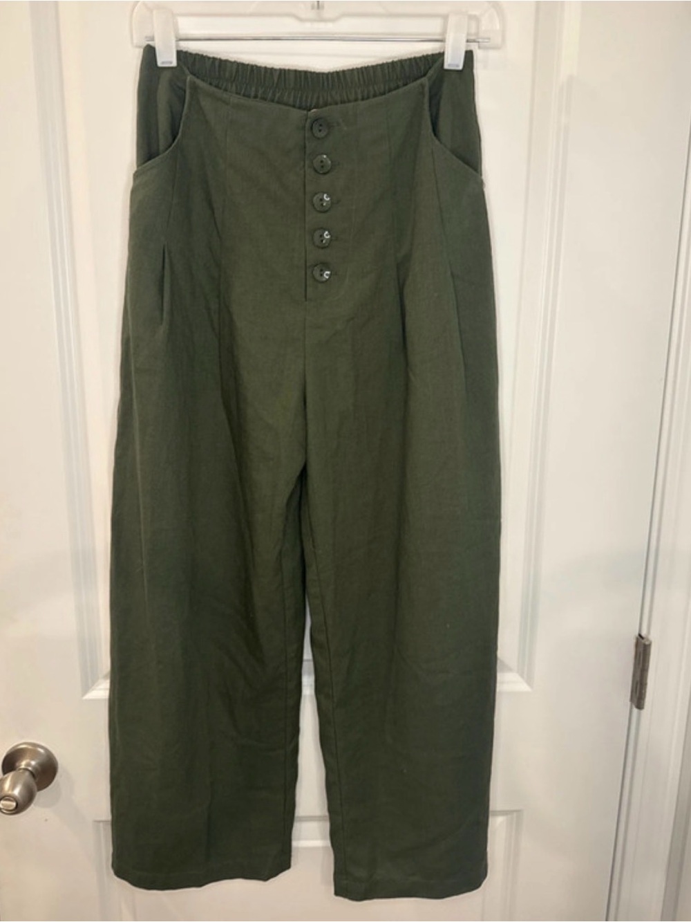 Francesca's Collections Olive Green Wide-Leg Button Front Pants